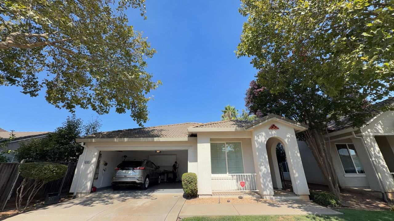 9748 Cervelli Way - Photo 2 of 5