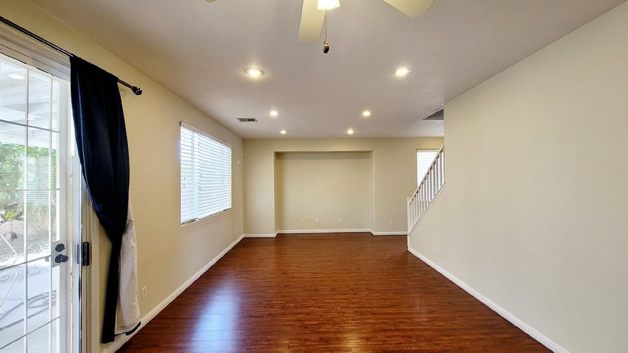 8344 Golden Cypress Ave - Photo 7 of 25