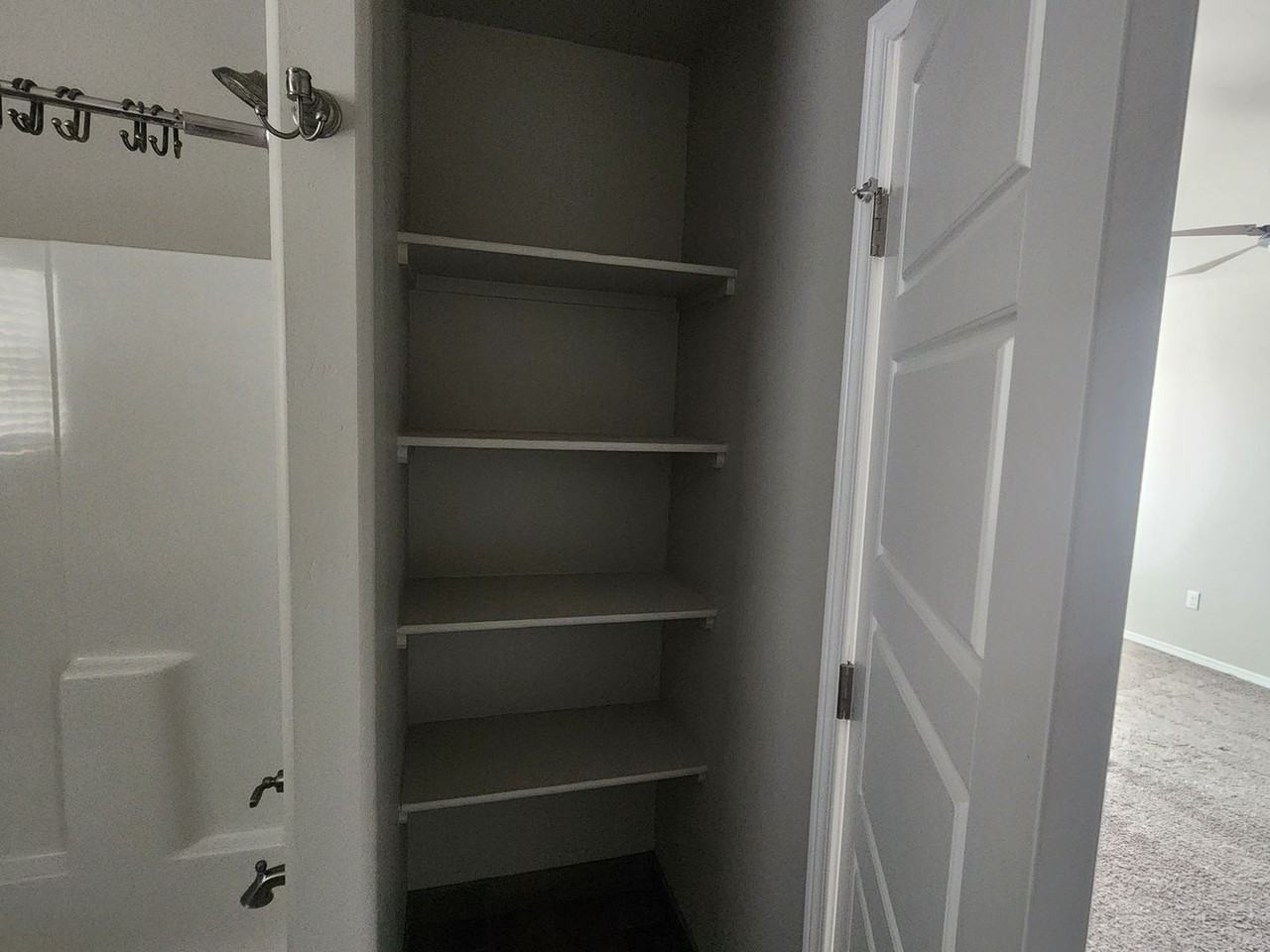 852 Valencia - Photo 3 of 22