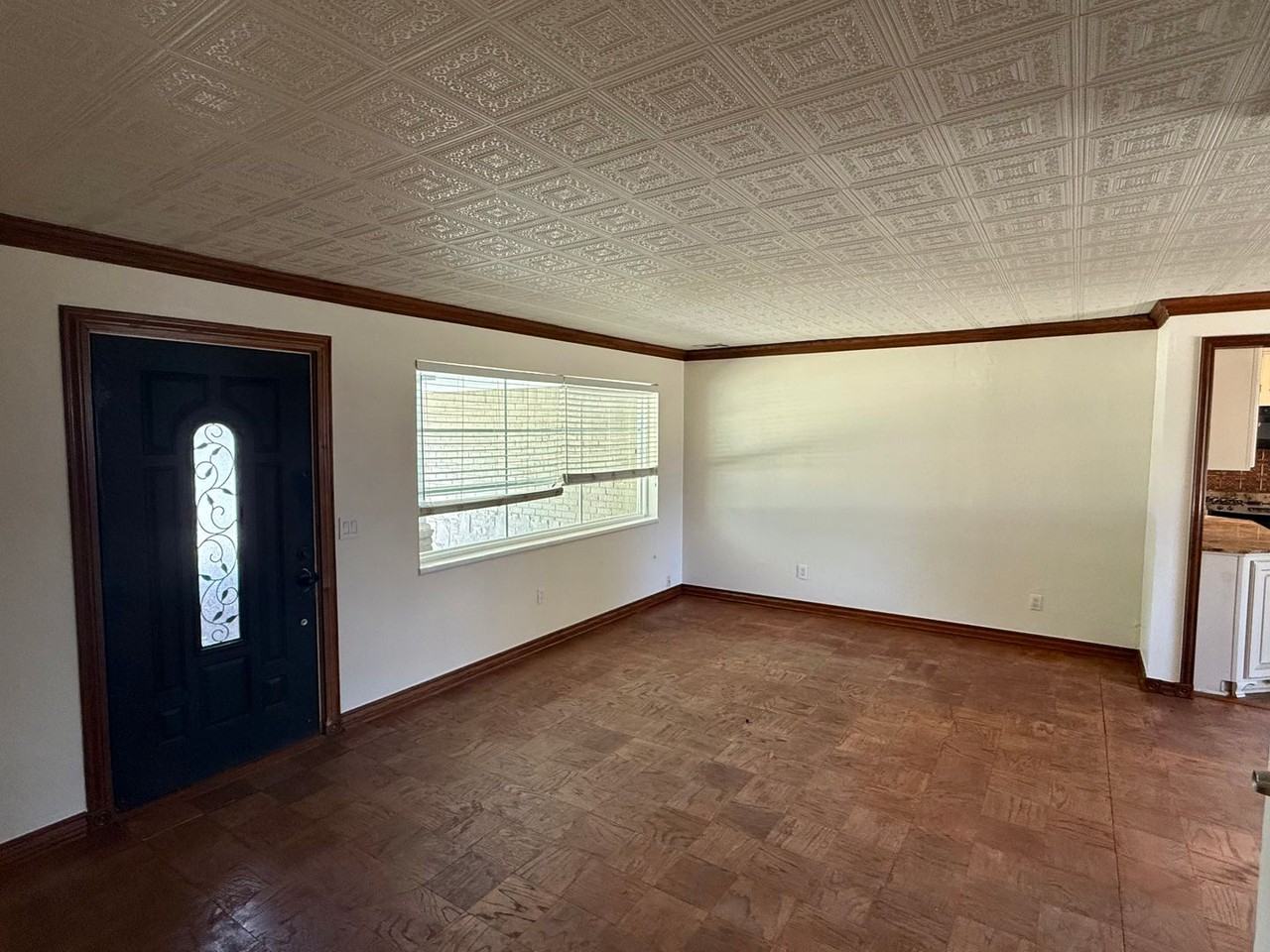 1833 Westminster Pl - Photo 2 of 12