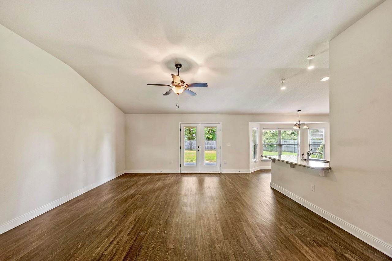 5735 Mill Stream Way - Photo 4 of 16