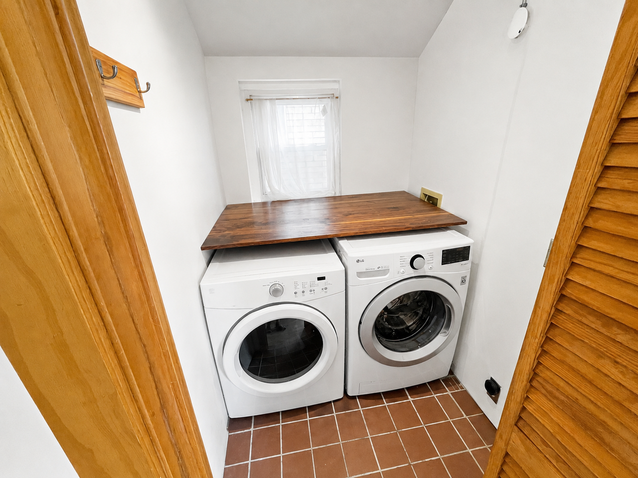 1761 N Marshall St - Photo 4 of 25