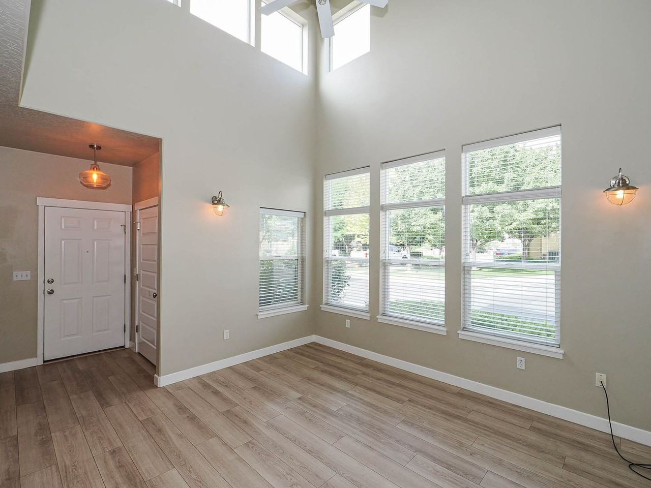 3794 W Lilac Heights Dr - Photo 5 of 35