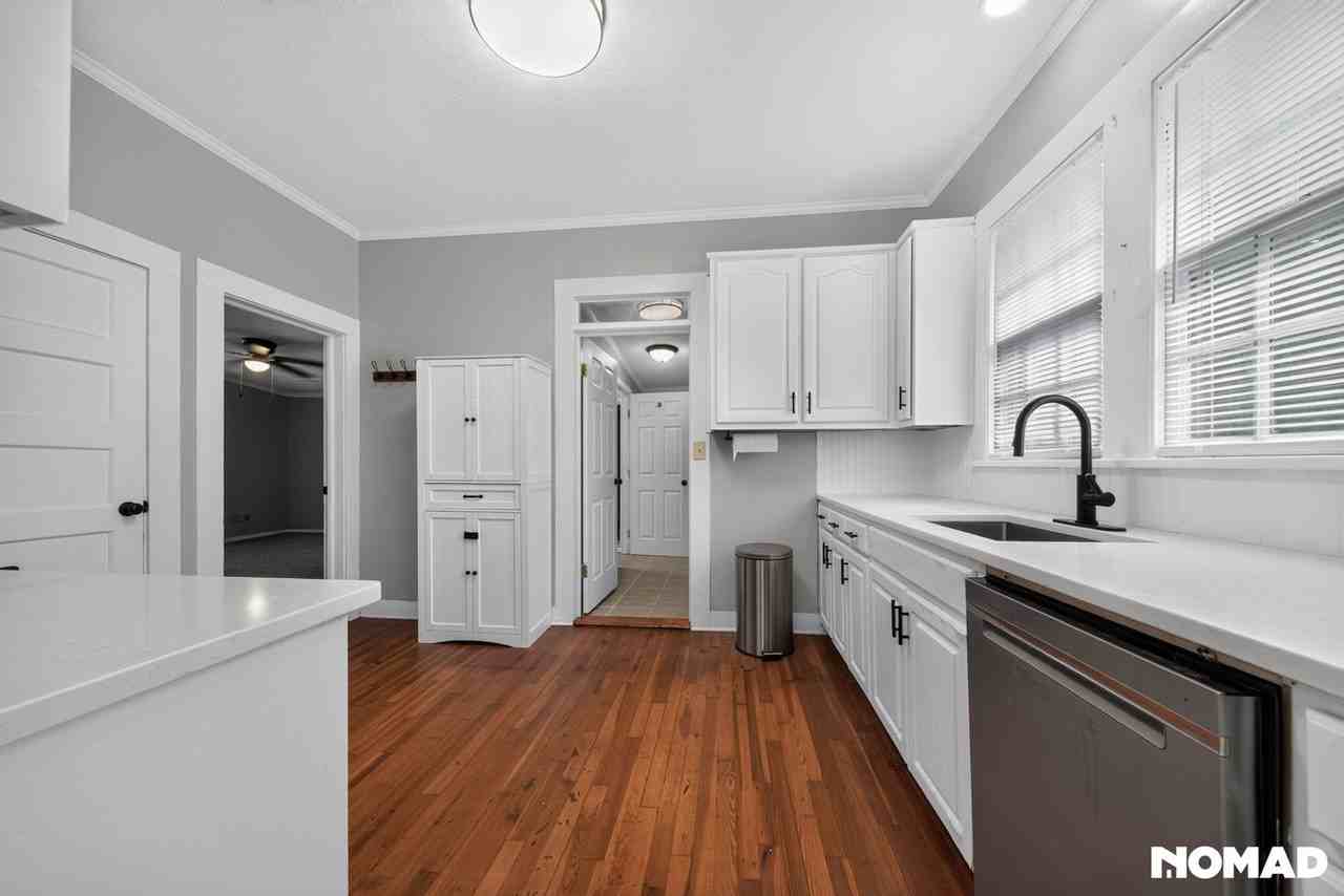 2205 Willard St - Photo 2 of 13