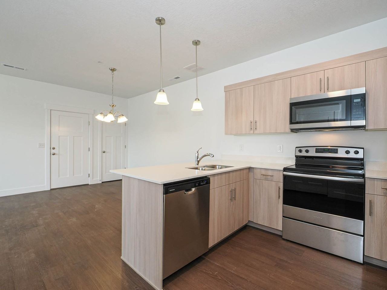 6667 W Twin Rocks Ln - Photo 6 of 30