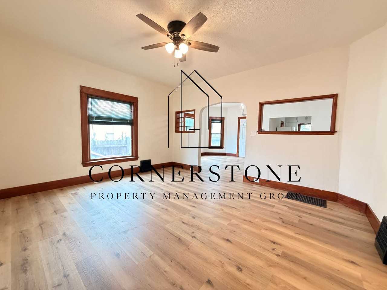 526 S 15th St - Photo 2 of 10