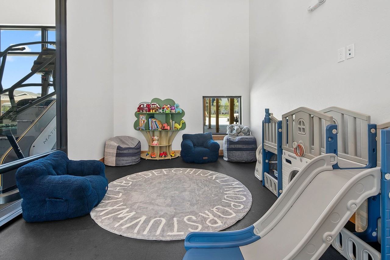 The Wesley Apartments & Townhomes - Photo 3 of 10
