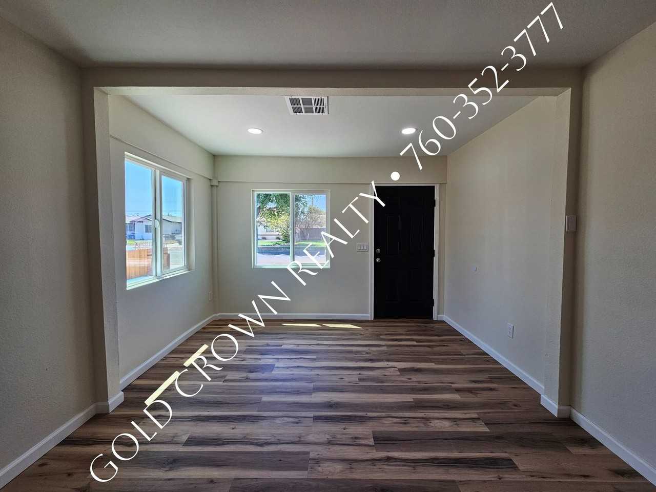 1070 W Euclid Ave - Photo 4 of 17