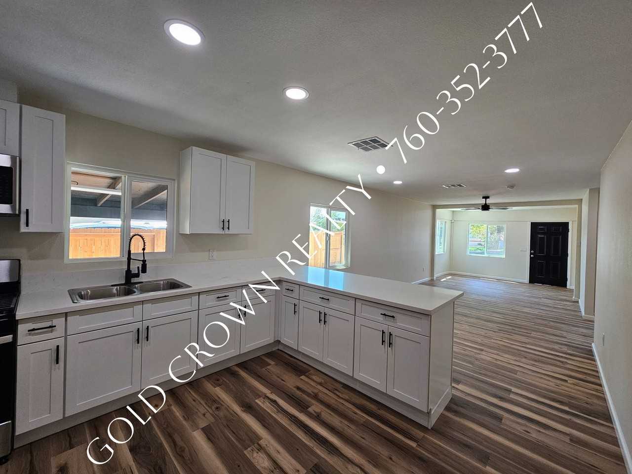 1070 W Euclid Ave - Photo 6 of 17