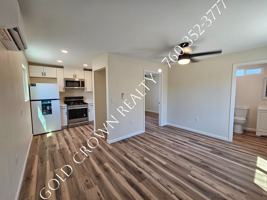 featured image of 1074 W Euclid Ave