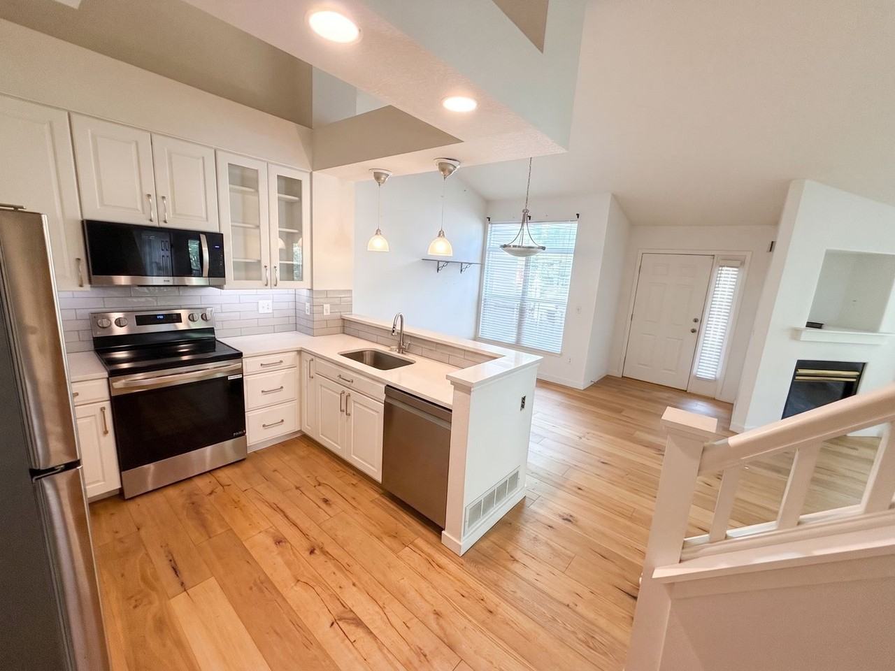 2089 N Fork Dr - Photo 3 of 18