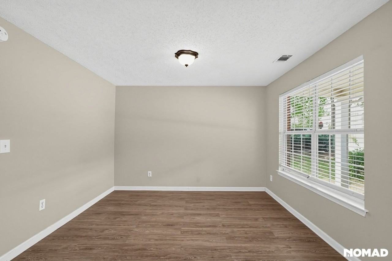 3693 Arminto Dr - Photo 6 of 37