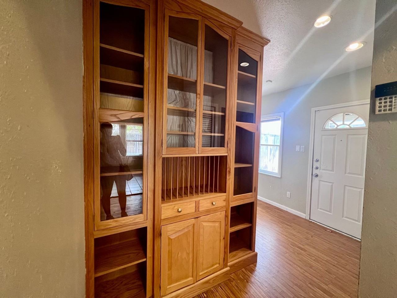 1923 23rd St - Photo 7 of 15