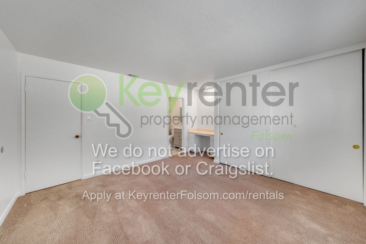 6113 Madison Ave - Photo 4 of 34