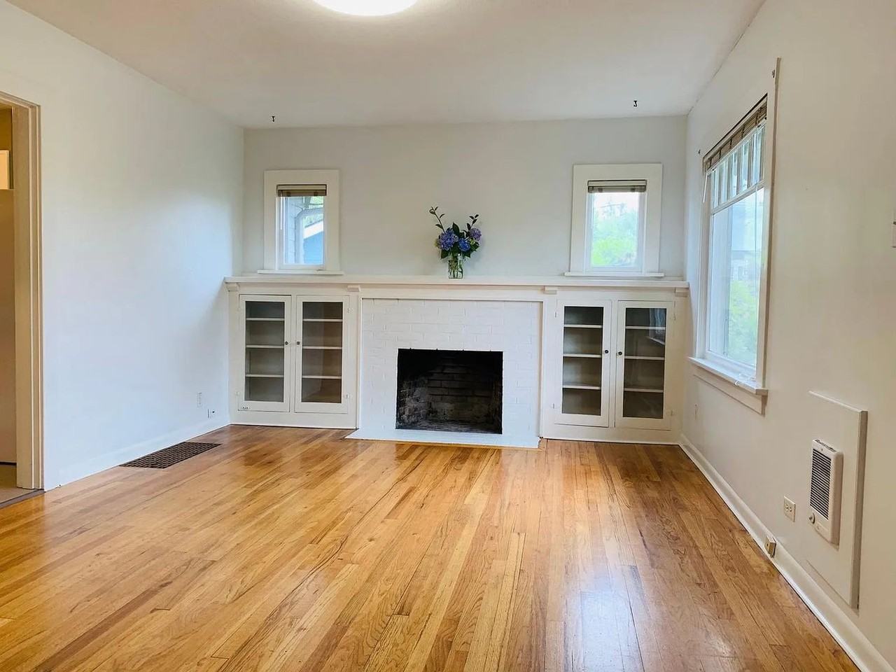 7333 N Fenwick Ave - Photo 6 of 16