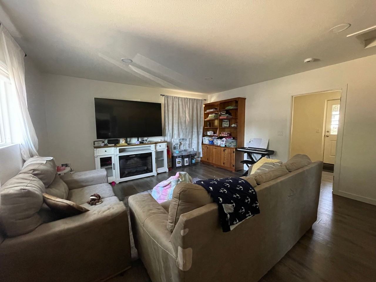 2458 Monticello Way - Photo 4 of 16