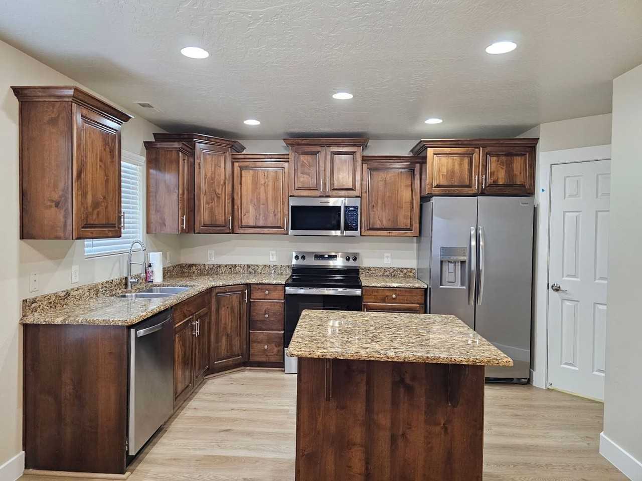 445 W River Willow Ln - Photo 2 of 23
