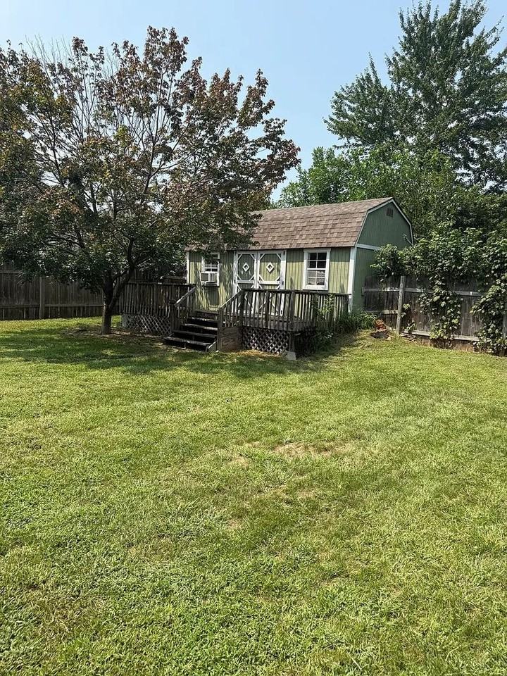 2400 Stowe Dr - Photo 2 of 9