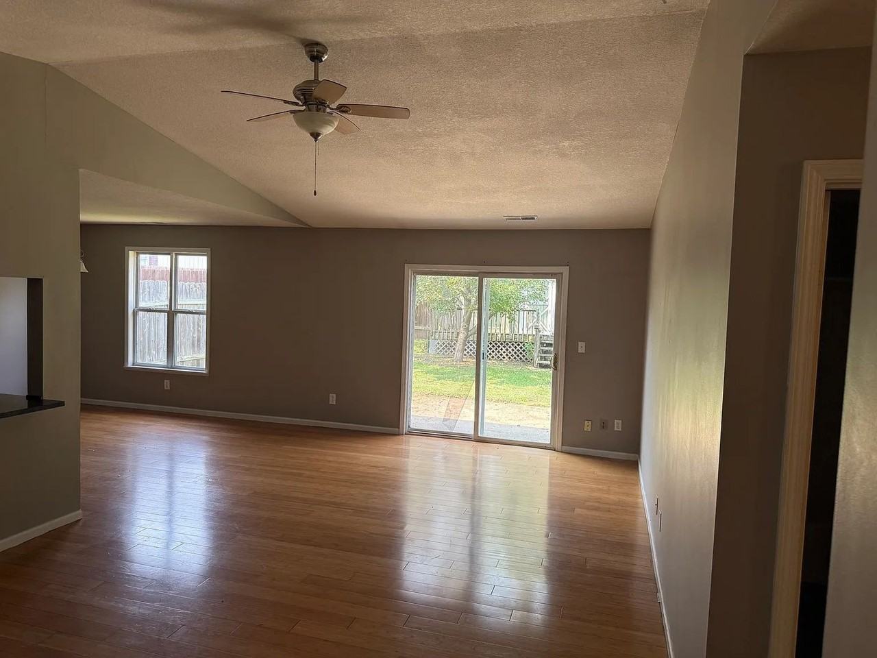 2400 Stowe Dr - Photo 4 of 9