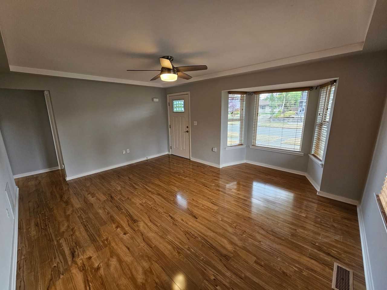 4523 N 16th St - Photo 2 of 24