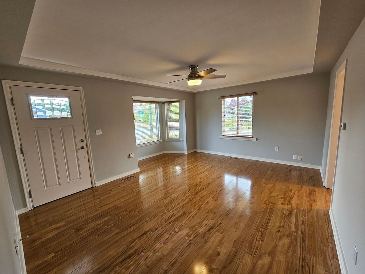 4523 N 16th St - Photo 3 of 24