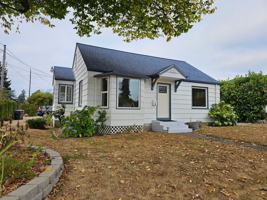 featured image of 4523 N 16th St