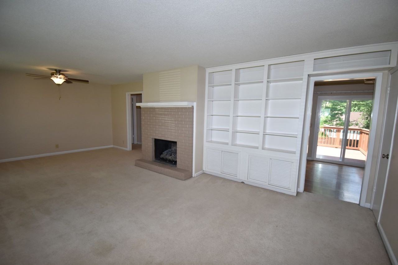 3049 Westchester Dr - Photo 5 of 36