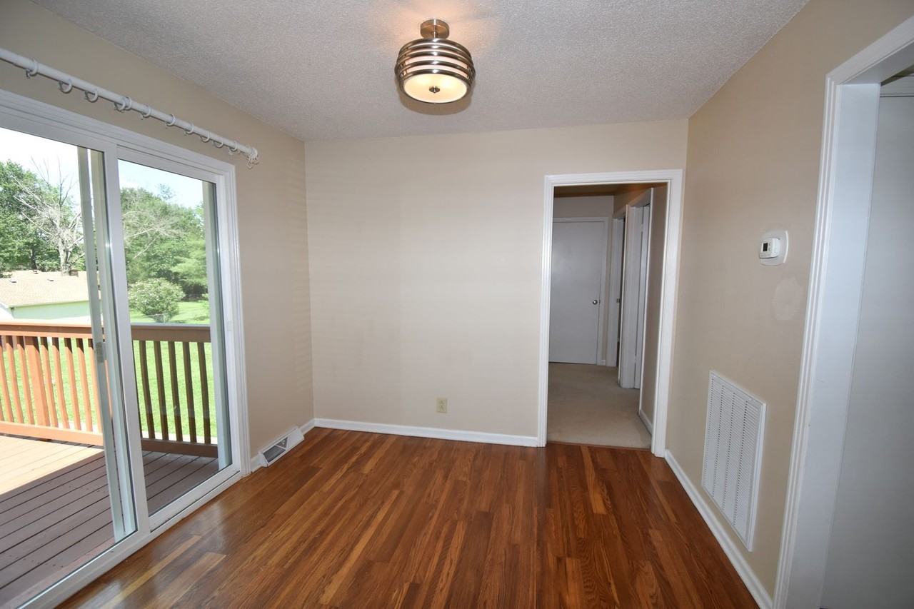 3049 Westchester Dr - Photo 6 of 36