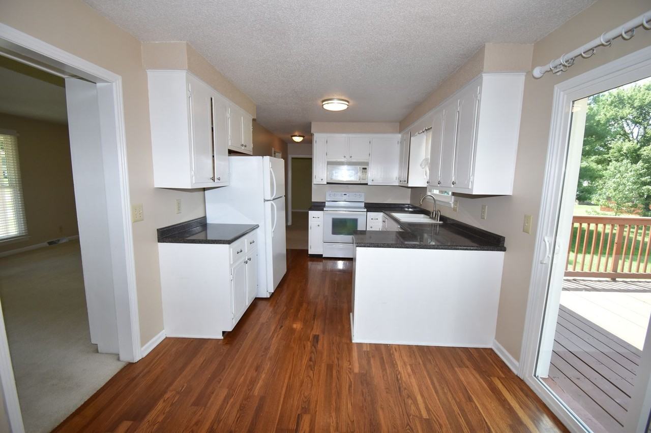 3049 Westchester Dr - Photo 7 of 36