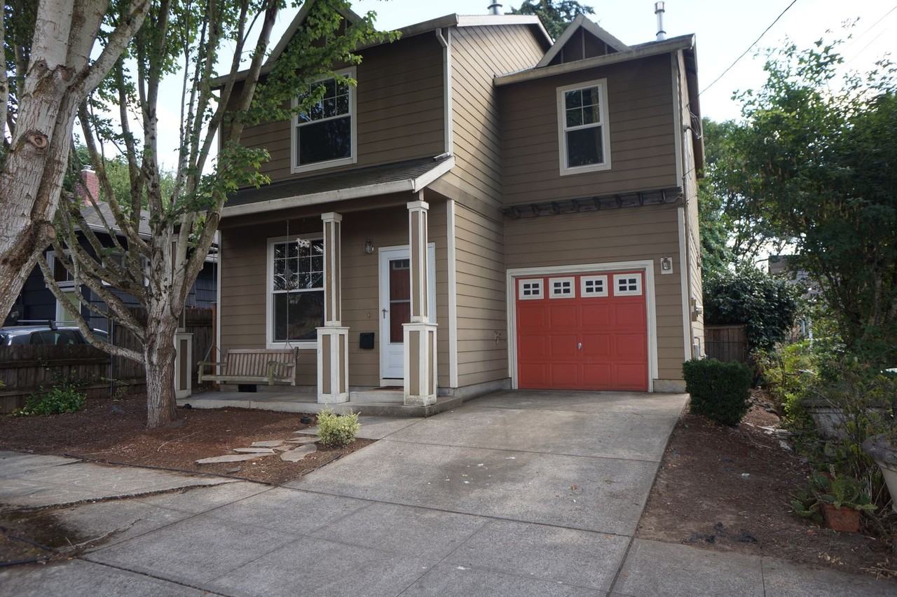 3822 Se Schiller St - Photo 2 of 32