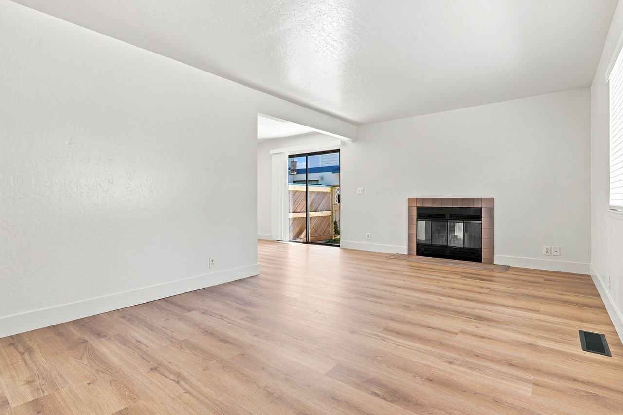 224 Green Meadow Dr Apt A - Photo 2 of 12
