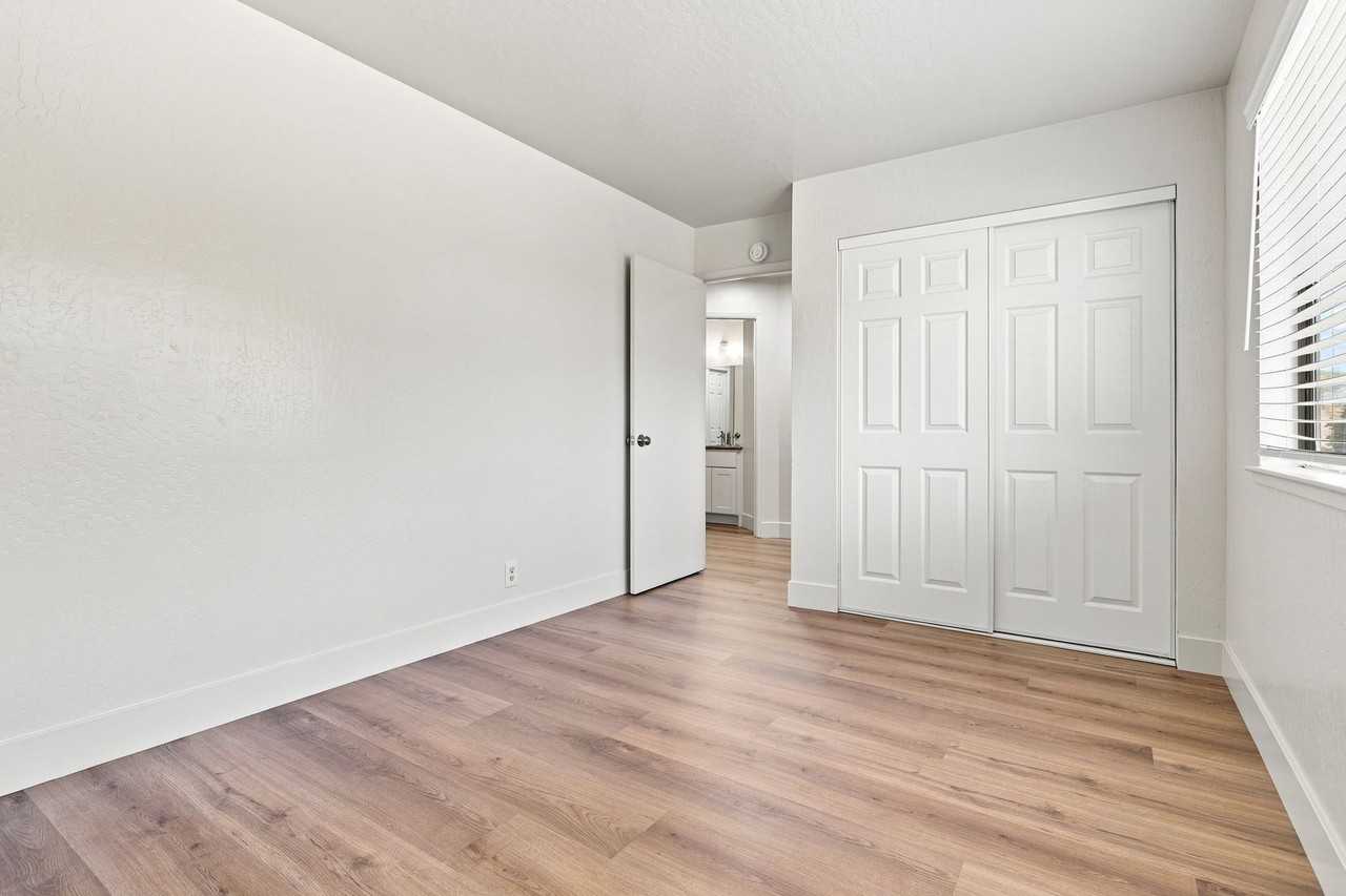224 Green Meadow Dr Apt A - Photo 7 of 12