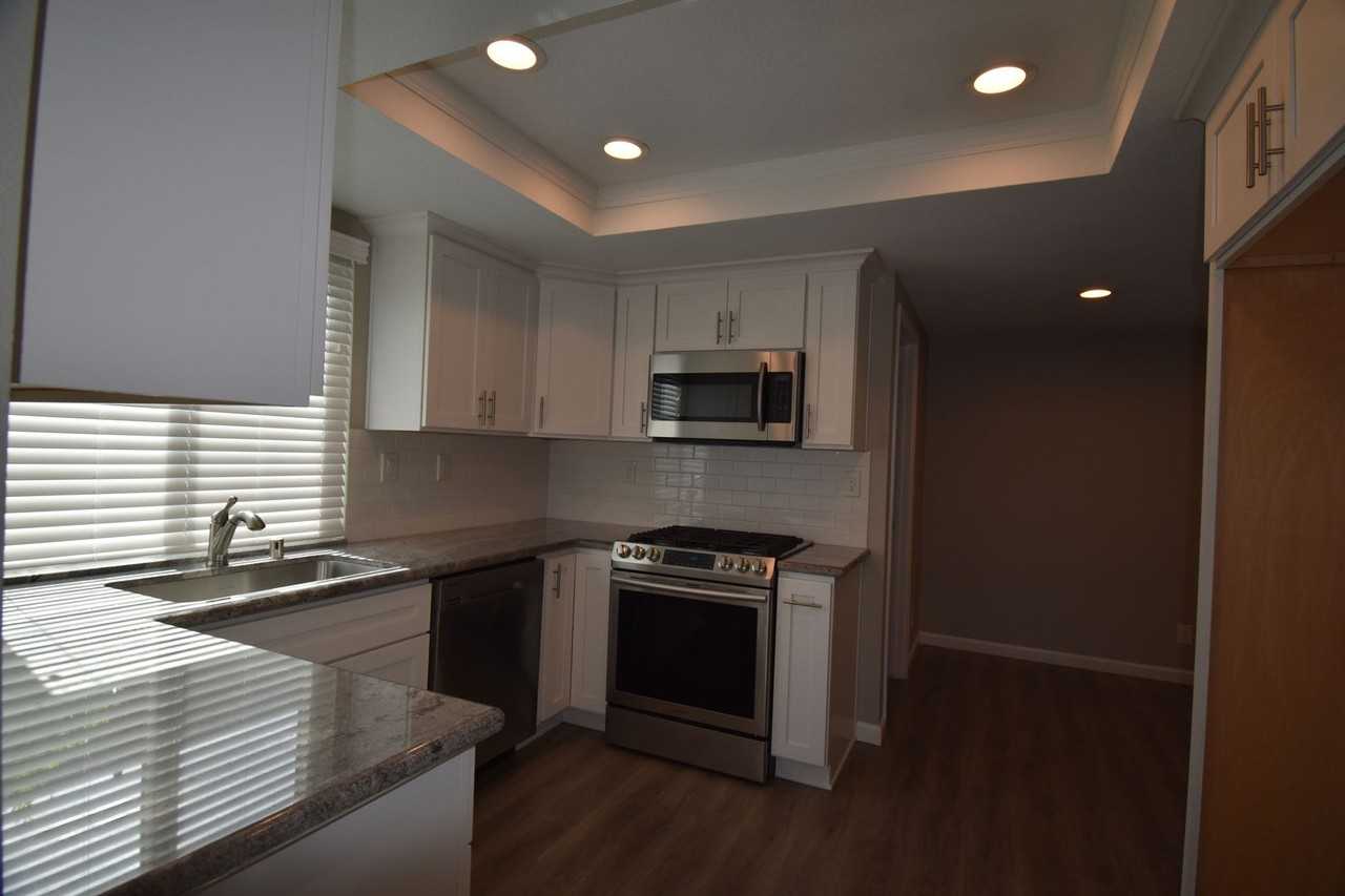 301 Willowwood Ct - Photo 4 of 16