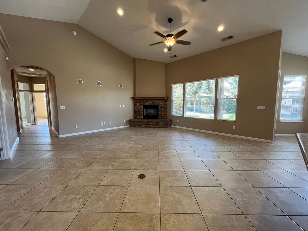 206 S Argyle Pl - Photo 3 of 22