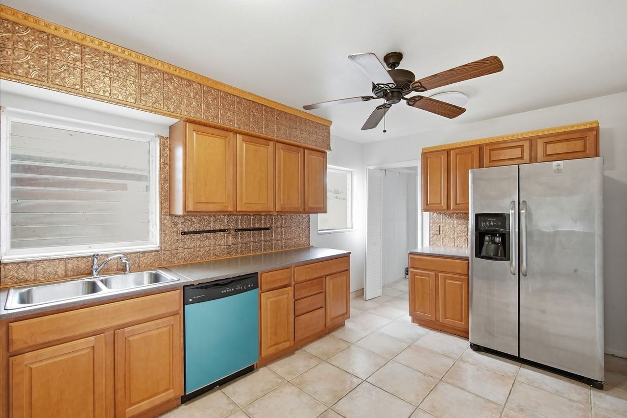 3106 W Braddock St - Photo 6 of 18
