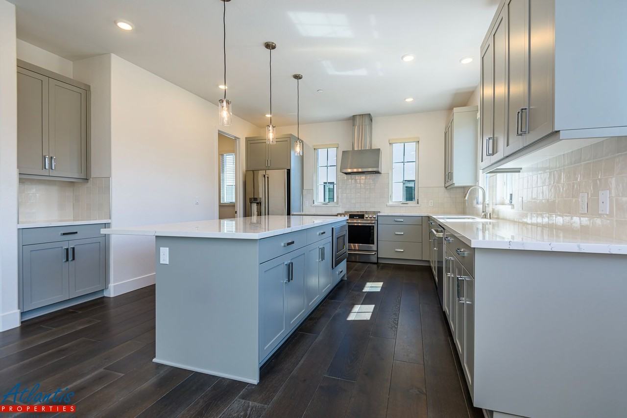 21415 Point Reyes Ter - Photo 4 of 23