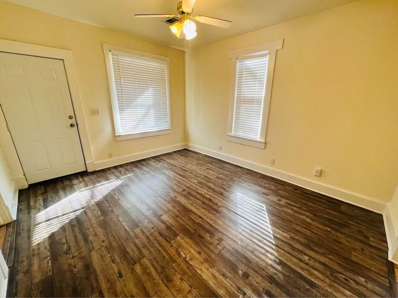 620 W London St - Photo 2 of 12