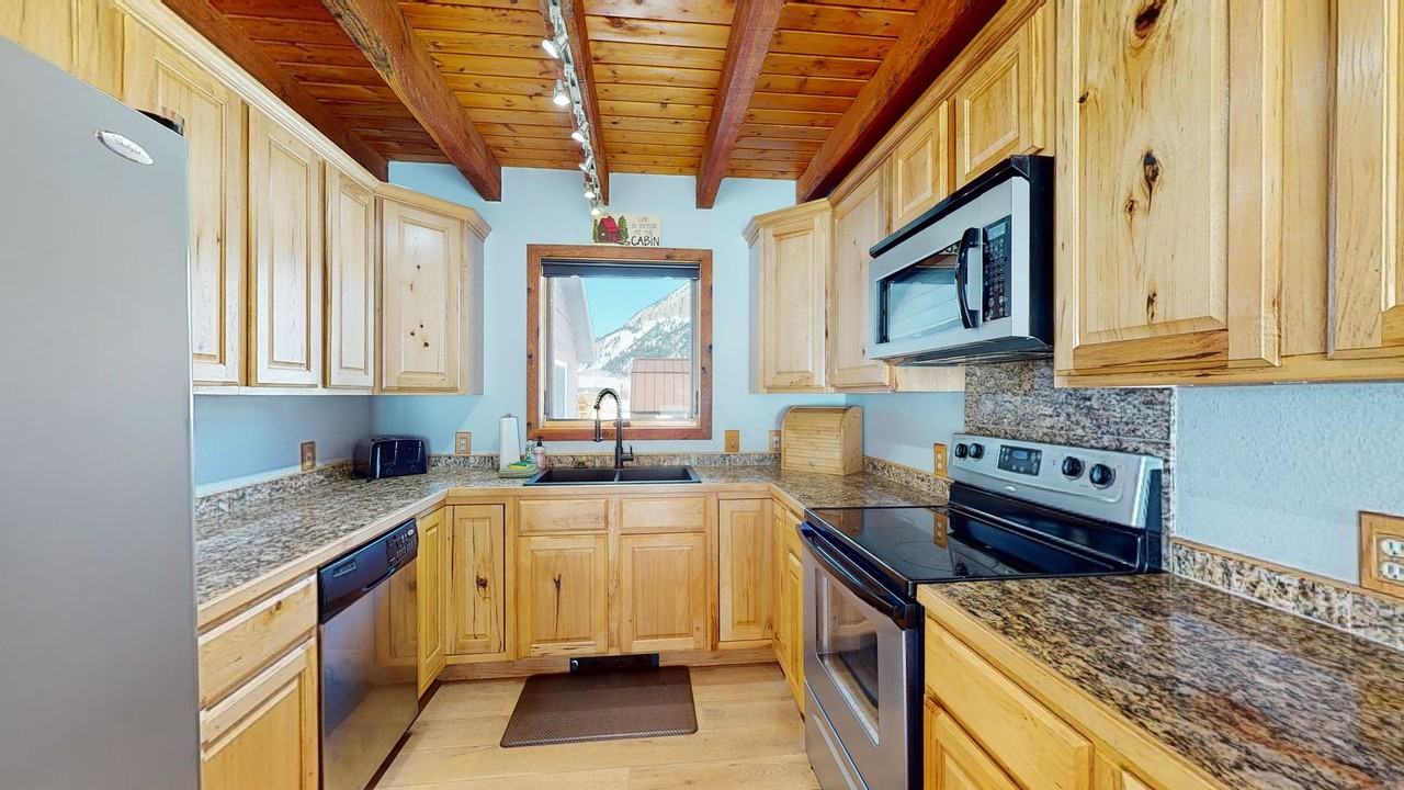 22 Riverbend Dr - Photo 3 of 17