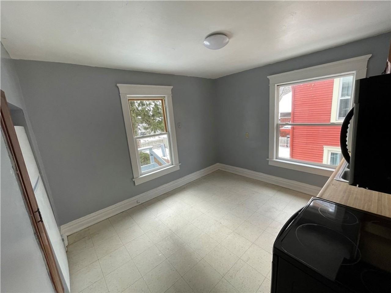 238 E Leasure Ave #2 - Photo 3 of 7