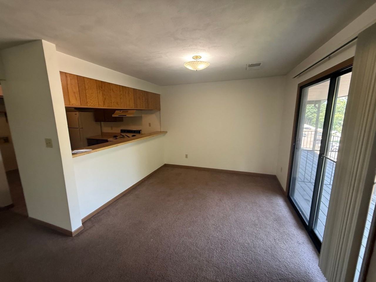 405 Clayton Dr #25 - Photo 4 of 25