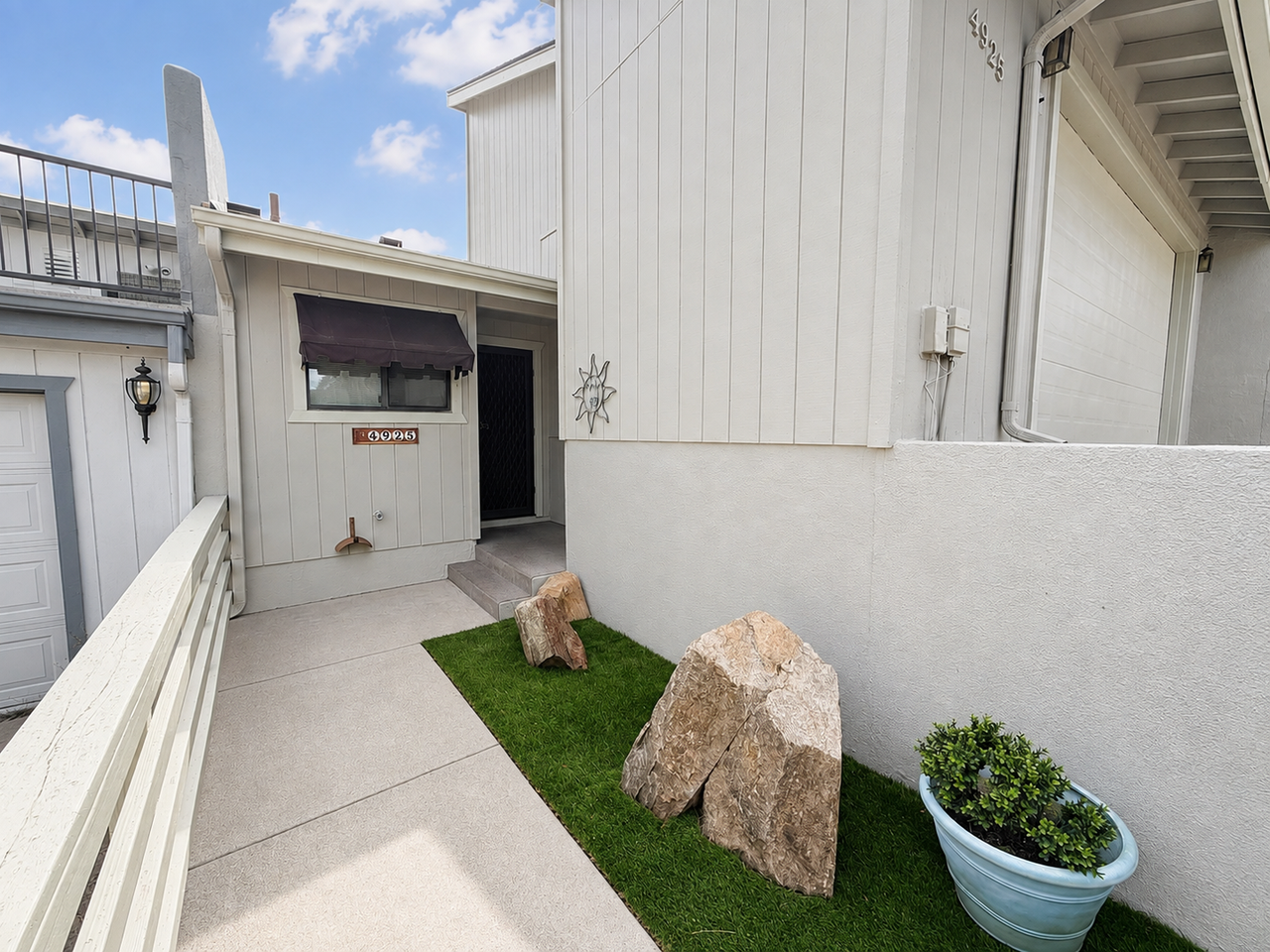 4925 Summit Cir