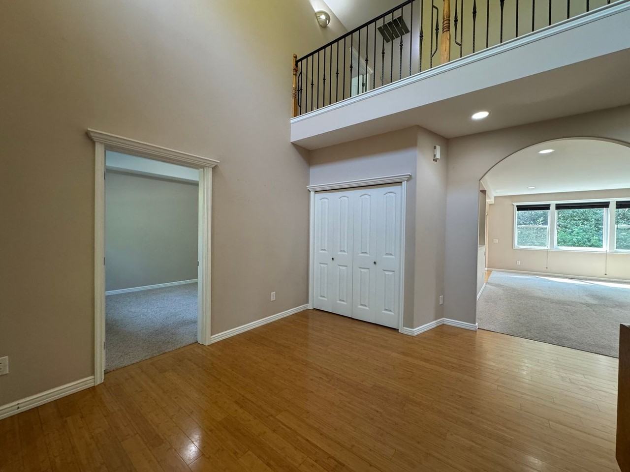 4467 Castlerock Dr - Photo 4 of 50