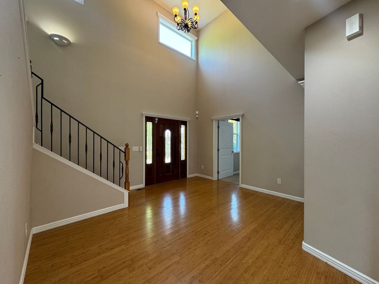 4467 Castlerock Dr - Photo 5 of 50