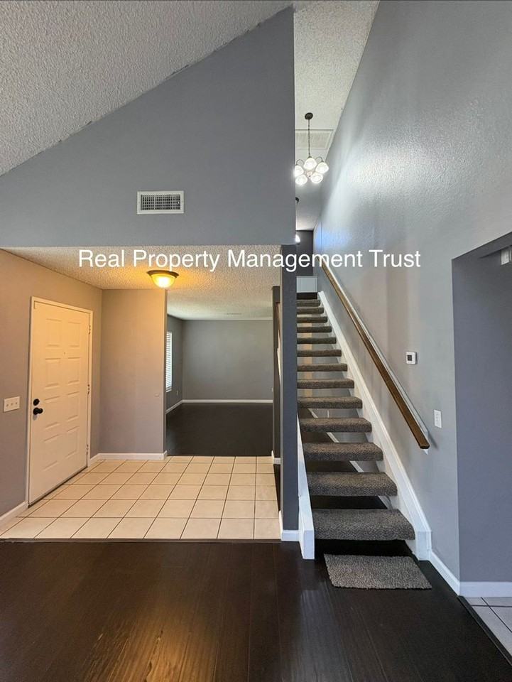 10779 Anemone Cir - Photo 3 of 15