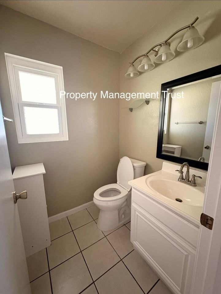 10779 Anemone Cir - Photo 7 of 15