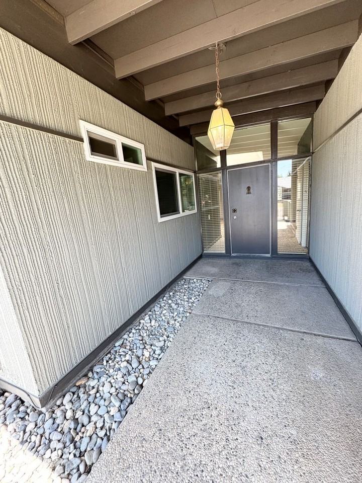 1503 Brown Dr - Photo 3 of 32