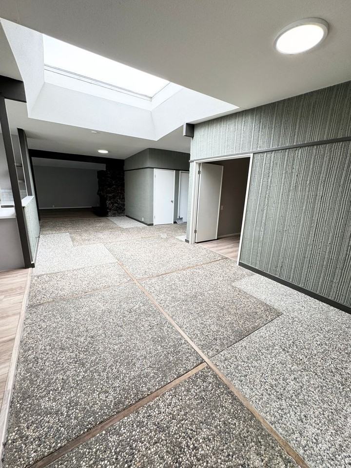 1503 Brown Dr - Photo 4 of 32