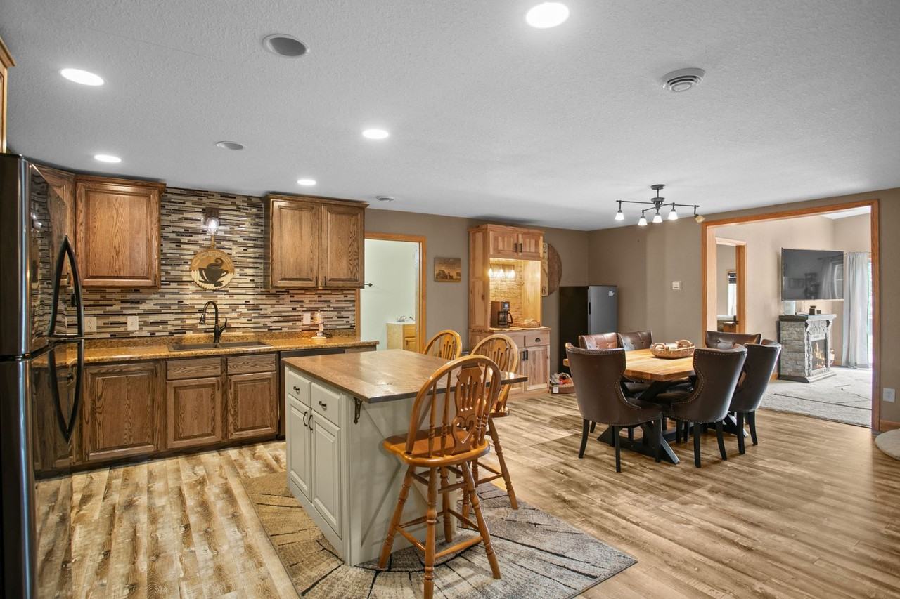 12501 312th Ave - Photo 4 of 15