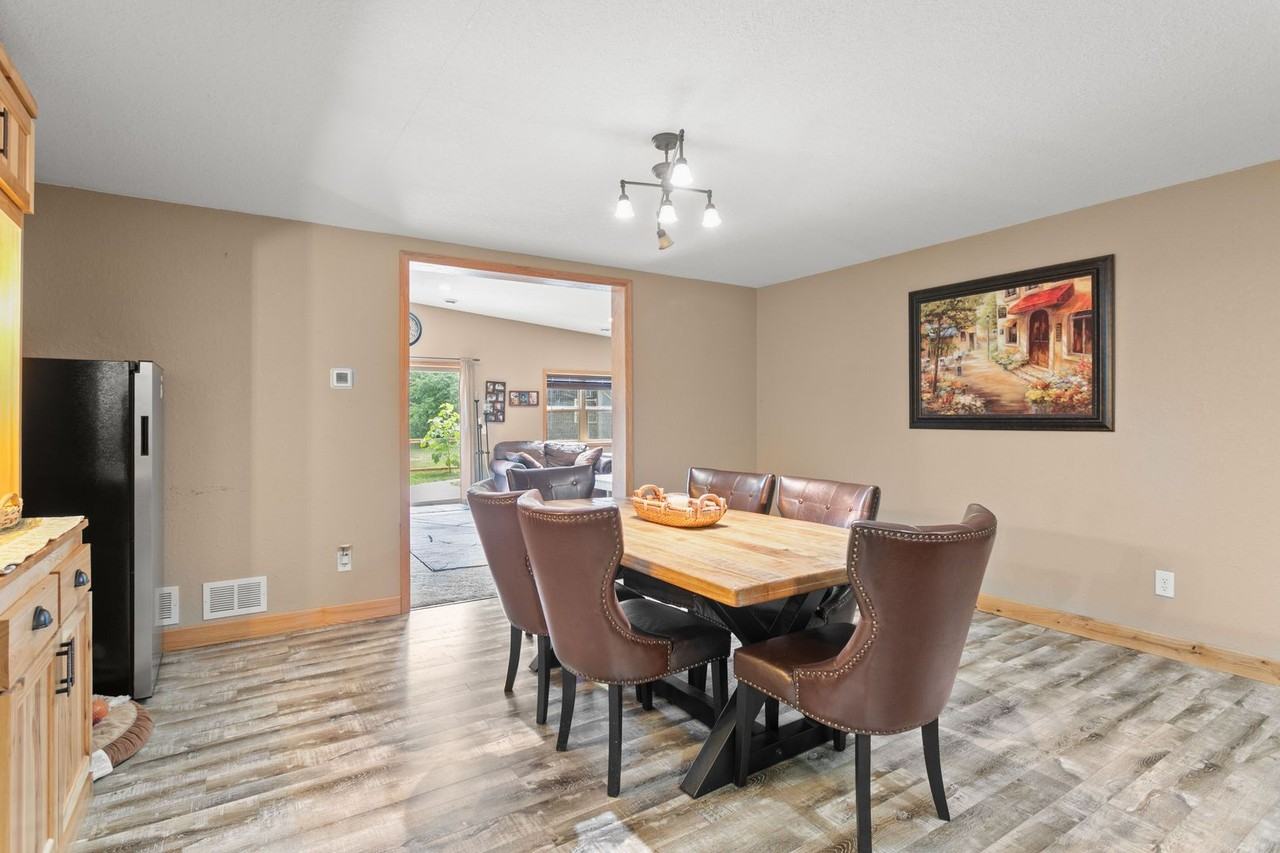 12501 312th Ave - Photo 5 of 15
