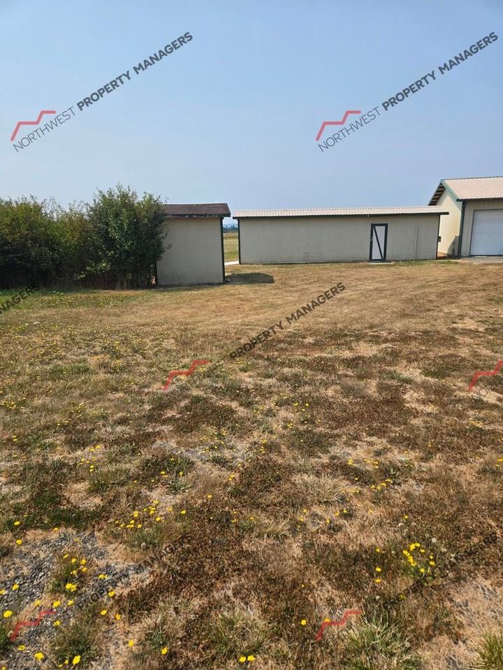 389 Spencer Rd - Photo 5 of 6